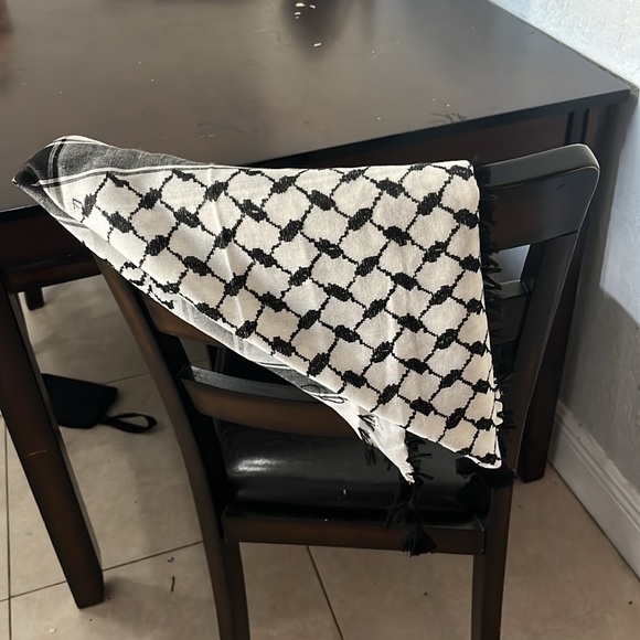 Palestinian Kuffivehs available now with black and white tassel - Picture 5 of 10